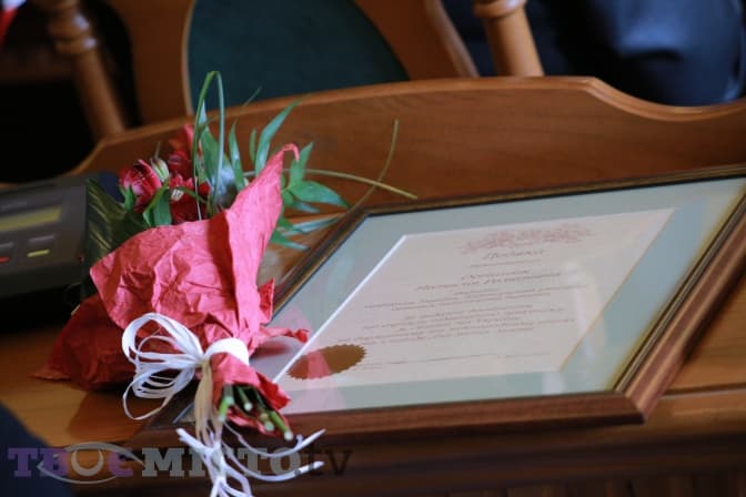 У Львові на урочистій сесії вручили традиційні нагороди: хто отримав?