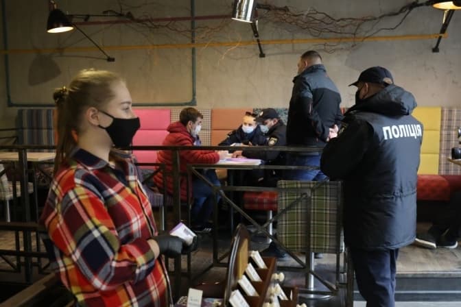 На «Гарячу лінію міста» вже надійшло понад 300 звернень від підприємців