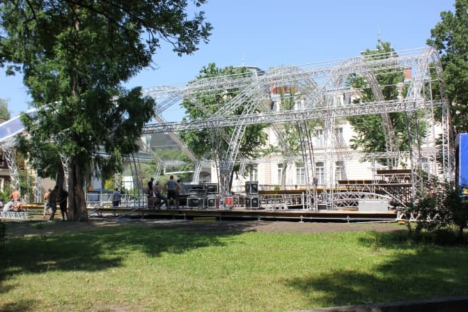 Про парк Палацу Потоцьких, пересаджені туї і LvivMozArt