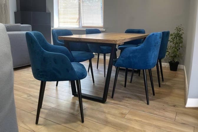 Крісла для обідньої зони. Як обрати форму, матеріал і оббивку