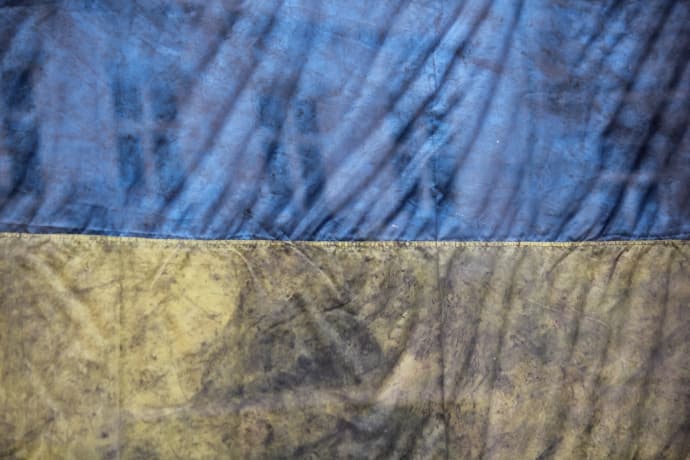 Прапор з Майдану вивісили у Львові на Ратуші. Фото