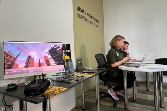 У Львові відкрили другий центр рекрутингу української армії
