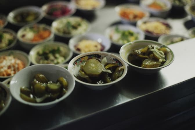 У центрі Львова відкрили їдальню, де можна поїсти за 20 гривень