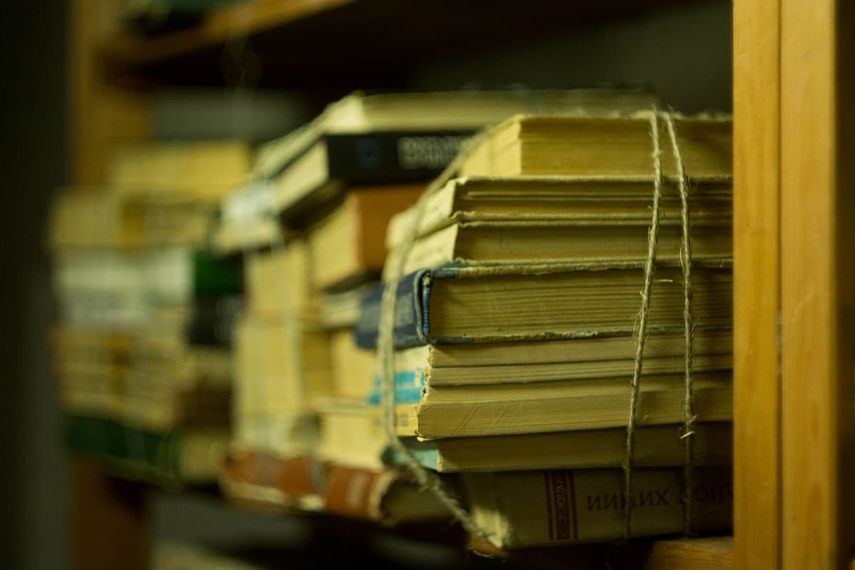 «Скоро нас спишуть». Як помирають книжки в бібліотеках