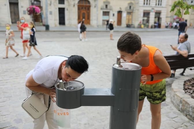 Ще на двох вулицях Львова встановлять питні фонтани