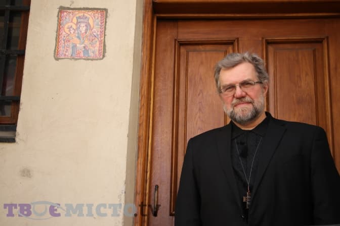 «Треба передусім назвати путіна злочинцем», – отець-доктор Михайло Димид про Папу, війну і жертви