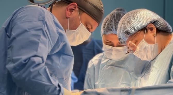 Львівські лікарі допомогли стати мамою жінці після п’яти невдалих вагітностей