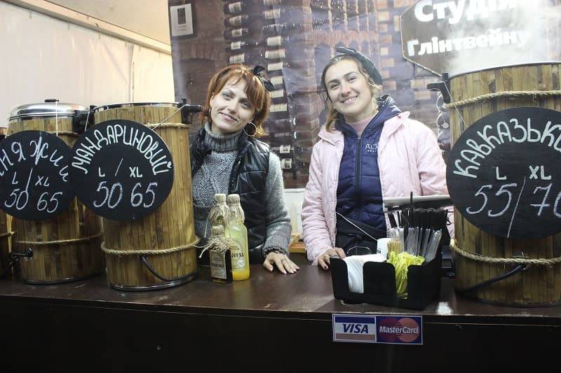 Тепло пішло, прийшло вино. Фоторепортаж зі Свята сиру та вина