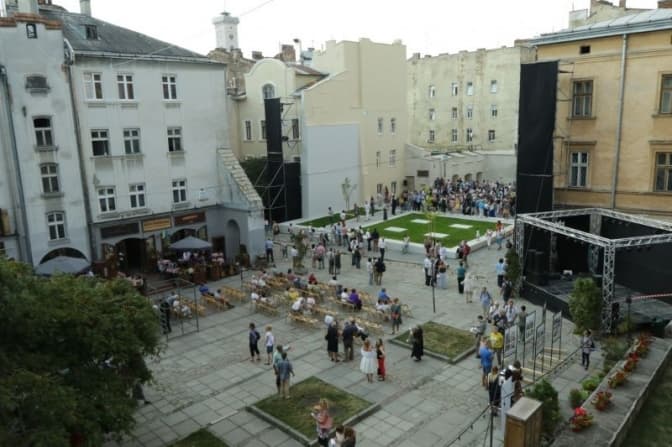 Що можуть зробити на місці Великої міської синагоги у Львові