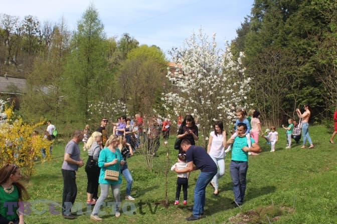 Черга до магнолій. У Ботанічному саду відбувся День відкритих дверей. Фоторепортаж
