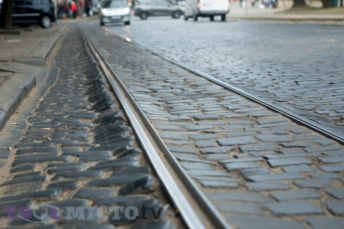 У Львові вимагають організувати реверсивний рух через перекриття Бандери