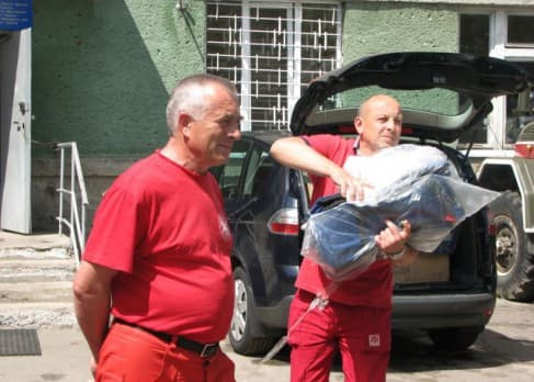 У Львові медики отримали обладнання для реанімобілів