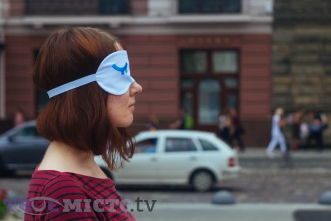 До музики – навпомацки: львів'яни відвідали концерт наосліп. Фото