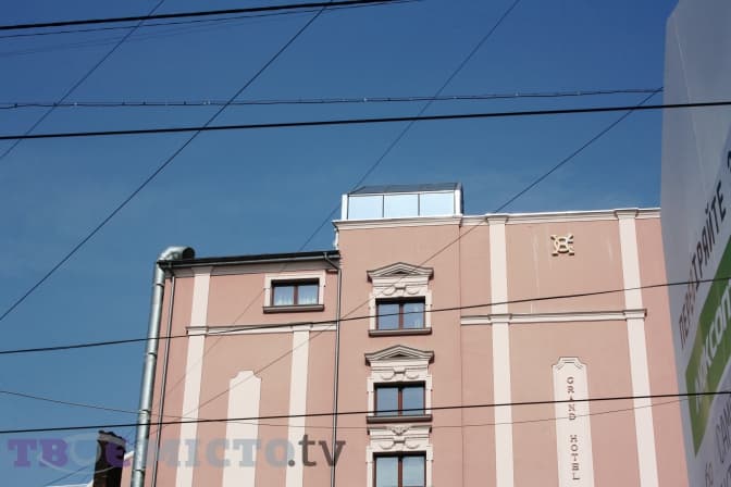 Григорій Козловський досі не оплатив штраф за надбудову на даху Гранд Готелю