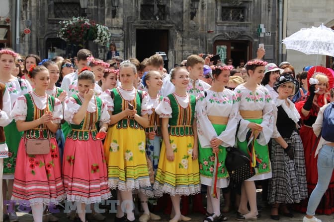 Вулицями Львова пройшла урочиста хода до Дня міста. Фоторепортаж