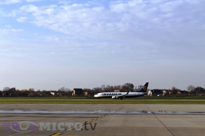Сьогодні зі Львова відкрили три нові авіарейси Ryanair