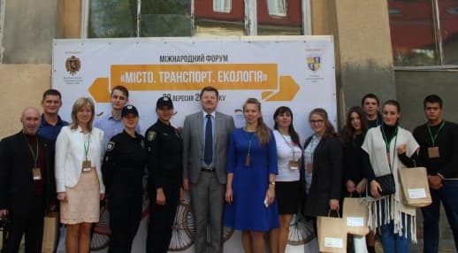 У Львові обговорили проекти розвитку велосипедної інфраструктури міста. Відео