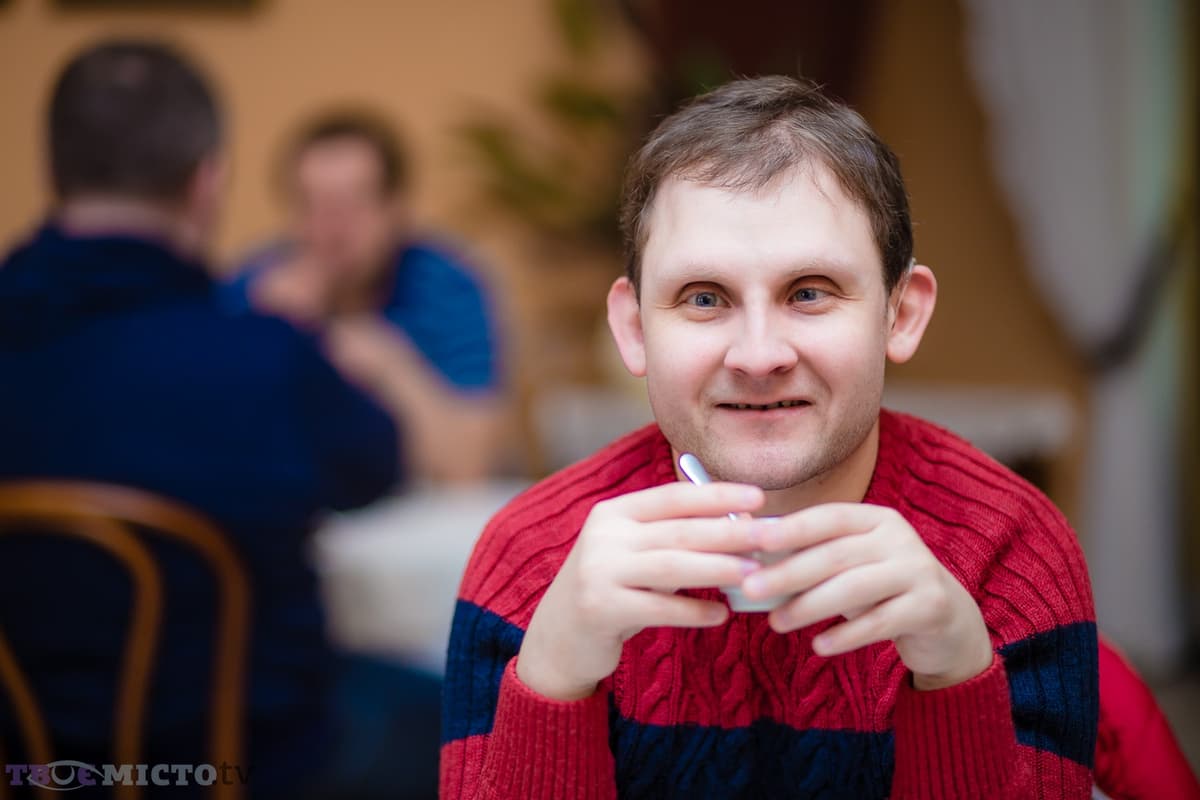 «Я просто дякую Богу за кожен день»: львів’янин про свої особливості, дружбу та роботу