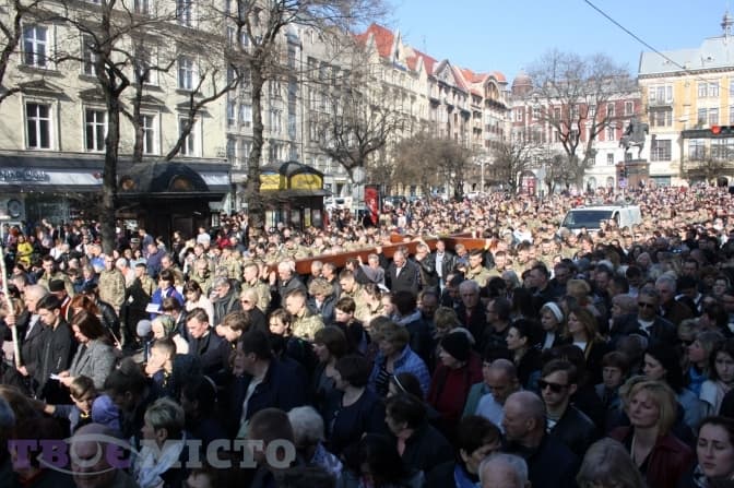 Понад 20 тисяч львів’ян стали учасниками Хресної ходи. Фоторепортаж. Доповнено