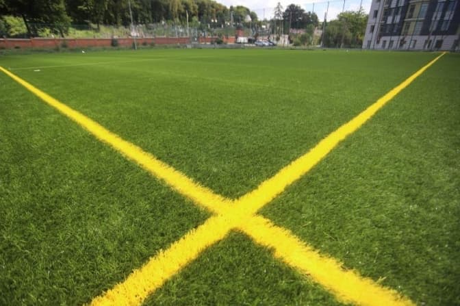 У львівській спортивній школі на Вахнянина відремонтували стадіон