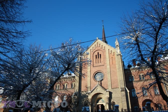 Православна богословська академія у Львові готова надати приміщення під лікарні