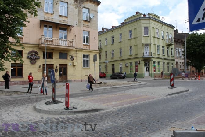 Чому треба зберегти острівець безпеки на Личаківській