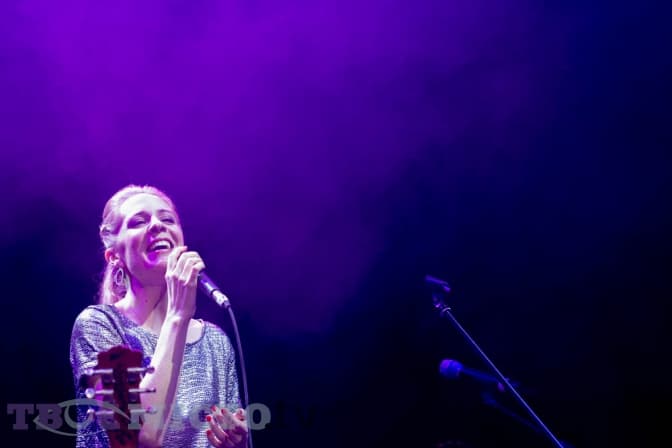 Як Брія Блессінг дарувала львів’янам «Світло». Фото