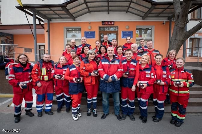 Четверо працівників «швидких» в Києві отримали поранення за час війни