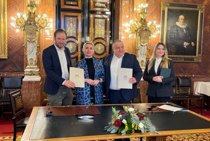 Київ та Гамбург підписали Меморандум про співпрацю у сфері транспорту