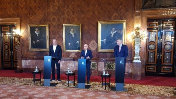 Кличко обговорив допомогу Києву новими системами зв’язку та міським транспортом