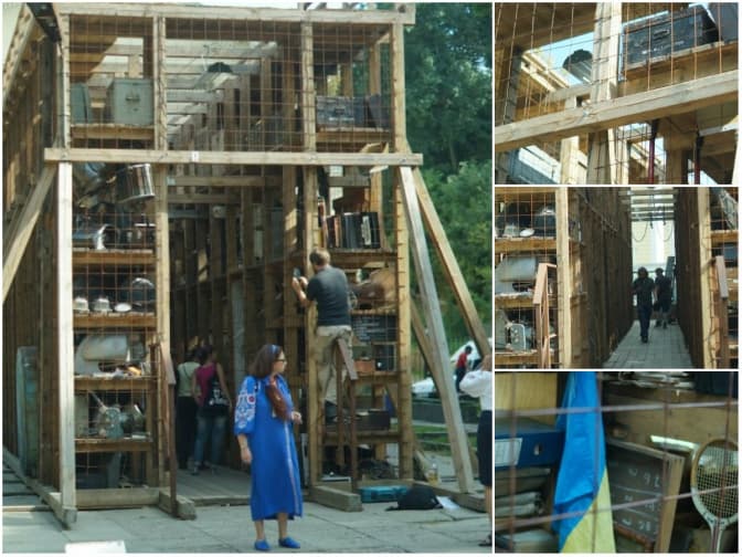 На одній із вулиць Львова облаштували величезну інсталяцію. Фото