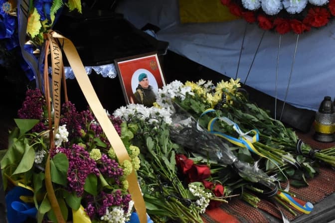 У Львові попрощалися із загиблим на сході 24-річним військовим. Фото
