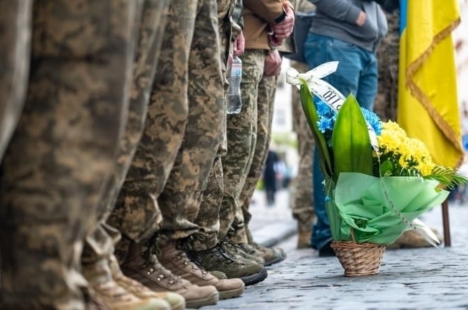 Сьогодні Львівщина прощається з вісьмома захисниками, які загинули на війні