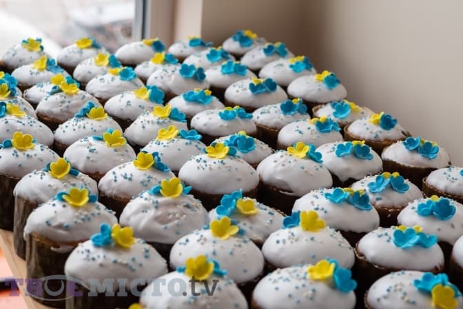 У Львові збирають паски для захисників України. Куди нести