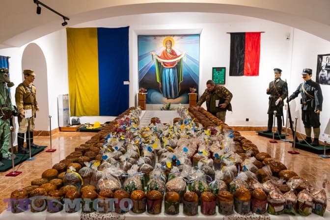 У Львові освятили тисячу пасок для військових на Великдень. Фото, відео