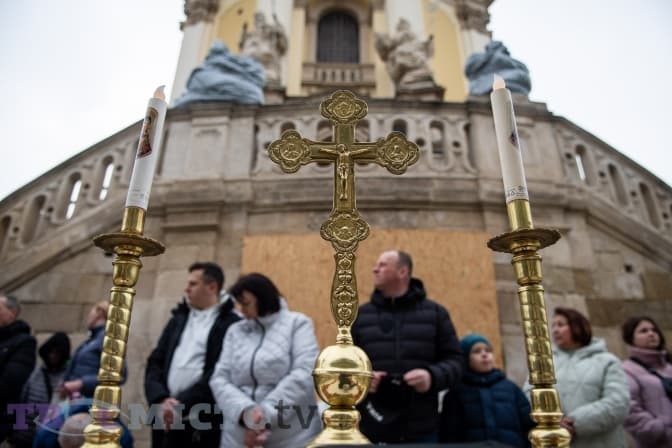 Архиєреї Львівської архиєпархії УГКЦ привітали українців із Воскресінням Христовим