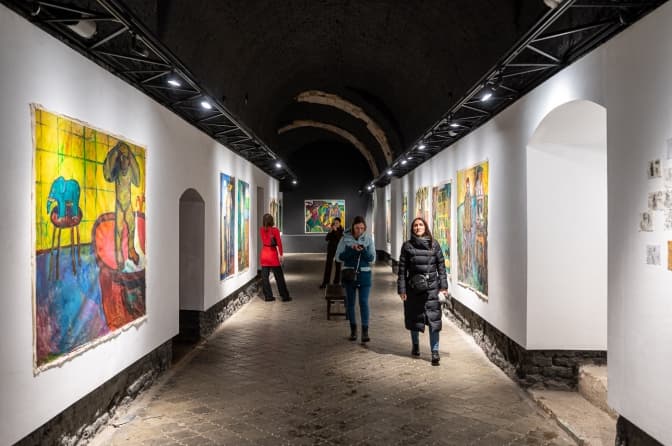 Львів'ян запрошують на виставку «Міф», що відкрив молодий художник із Дніпра. Фото