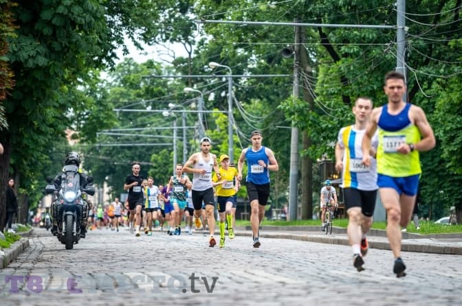 У Львові відбувся благодійний забіг. Фото