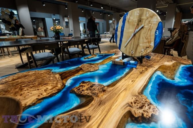 Виняткові стиль і природність. У Львові запрацював шоурум меблів та декору
