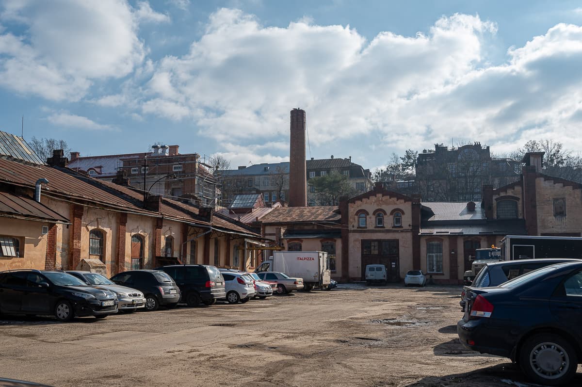 Як трамвайне депо у Львові стає креативним простором. Репортаж