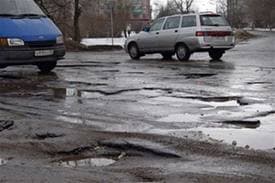 В Укравтодорі кажуть, що ям на дорогах вже немає