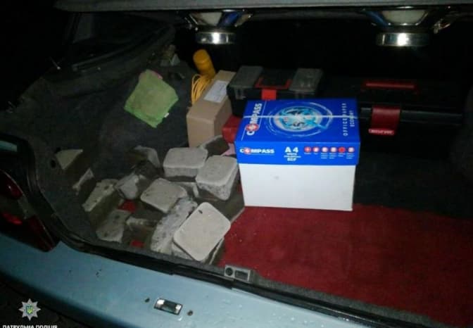 У Львові затримали викрадача бруківки