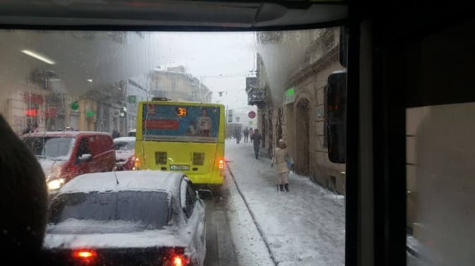 На вулиці Франка зупинилися трамваї