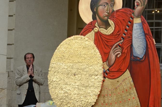 Львівського лицаря забрали з площі Ринок