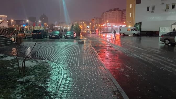 Львів’ян попереджають про мокрий сніг і сильний вітер