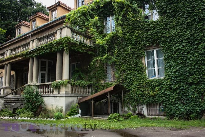 Куди поїхати на вихідні зі Львова: до цукровні та старовинного палацу