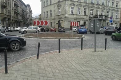 На перехресті у Галицькому районі Львова організували круговий рух