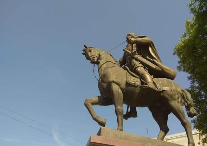 У Львові пошколиди елемент пам’ятника Данилові Галицькому