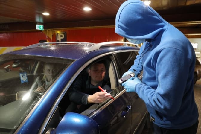 У Львові запрацювали два автокінотеатри. Фото