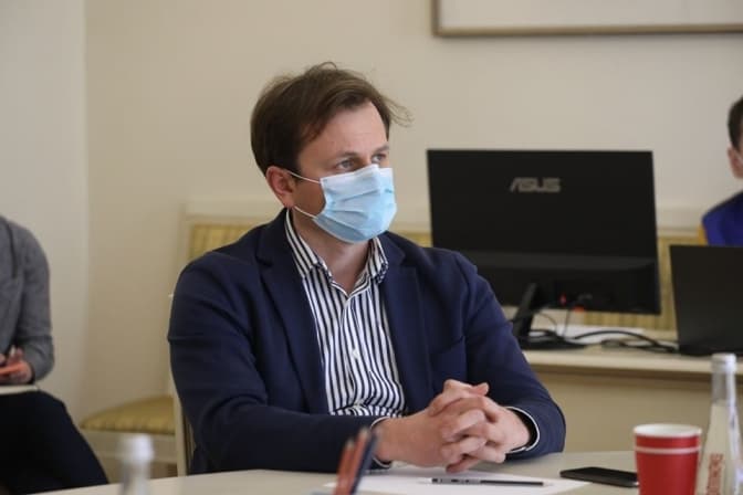 Музеї, бібліотеки чи все-таки ринки та перукарні. Бізнес-омбудсмен про вихід з карантину у Львові